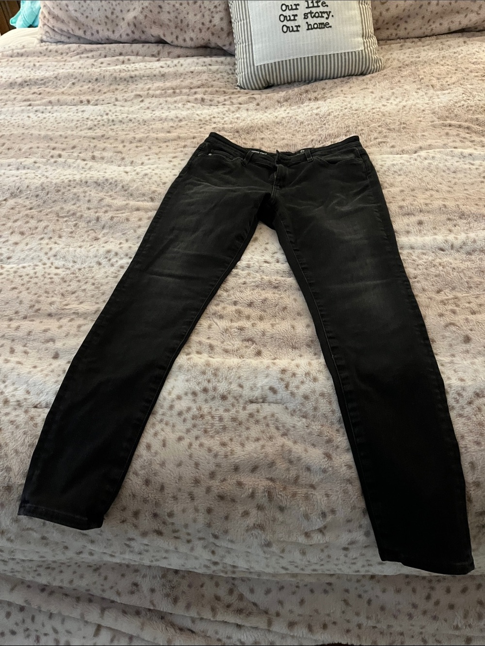 AG Adriano Goldschmied Black Skinny Jeans